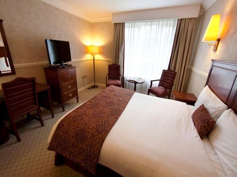 Court Yard Hotel Leixlip Exteriör bild