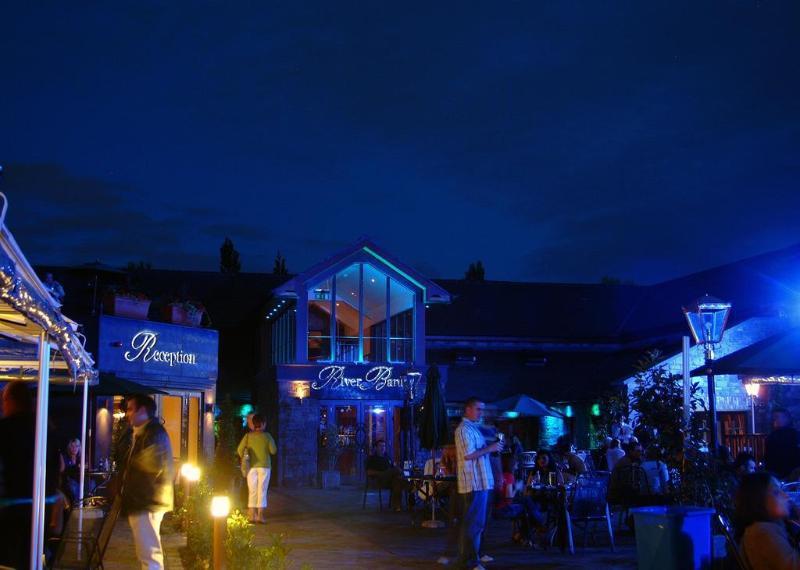 Court Yard Hotel Leixlip Exteriör bild