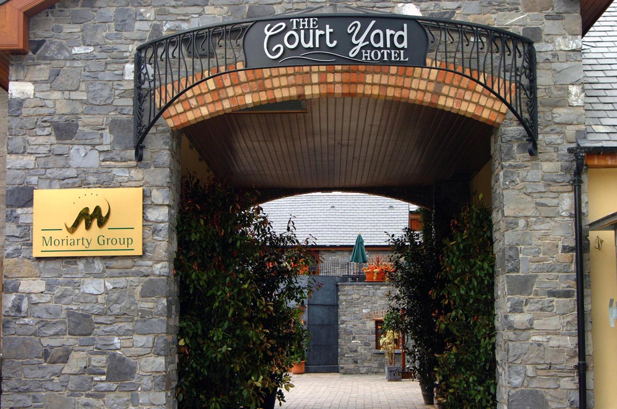 Court Yard Hotel Leixlip Exteriör bild