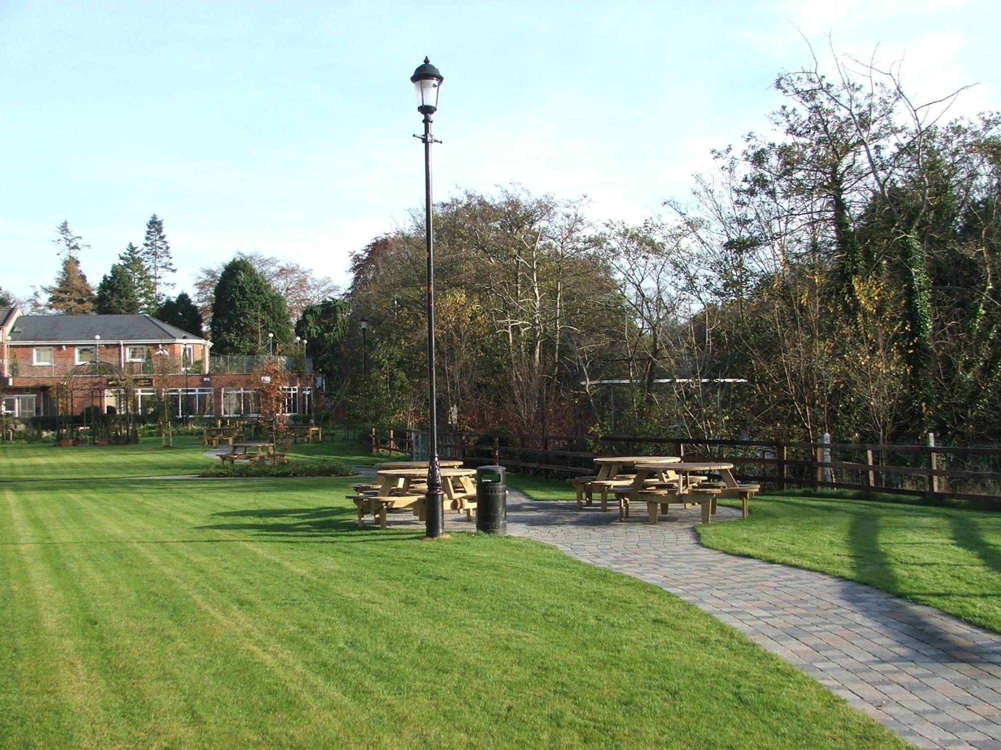 Court Yard Hotel Leixlip Exteriör bild